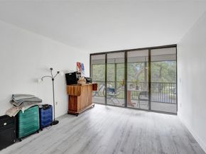2800 N 46th Ave A404, Hollywood FL 33021