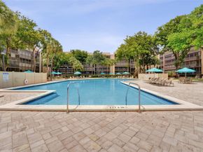 2800 N 46th Ave A404, Hollywood FL 33021
