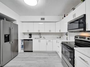2800 N 46th Ave A404, Hollywood FL 33021