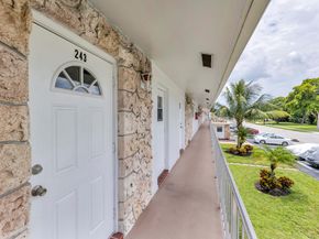 2700 W Golf Boulevard 243, Pompano Beach FL 33064