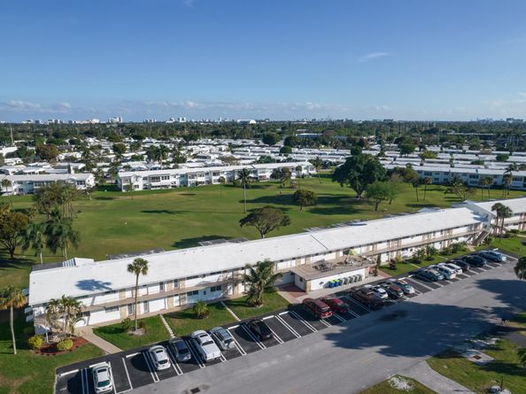 2700 W Golf Boulevard 243, Pompano Beach FL 33064