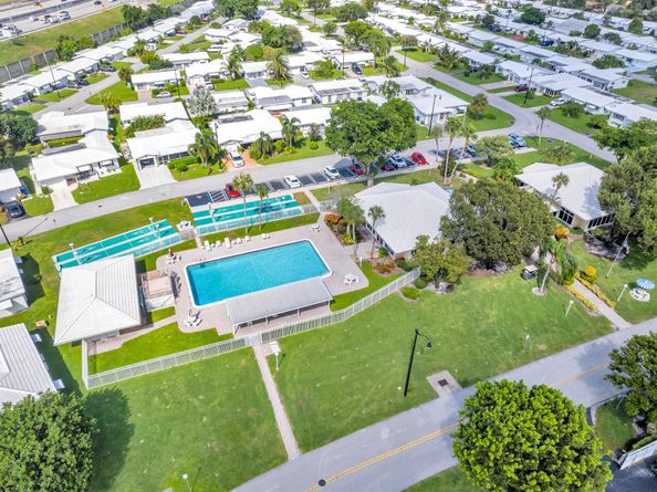 2700 W Golf Boulevard 243, Pompano Beach FL 33064