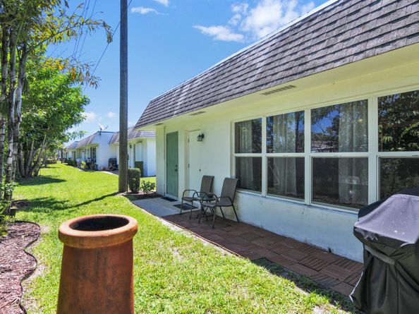 2638 Gately Drive E 111, West Palm Beach FL 33415