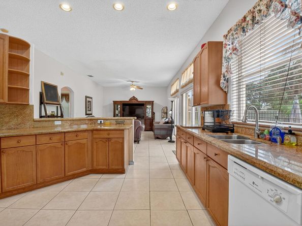 6460 Sand Hills Circle, Lake Worth FL 33463