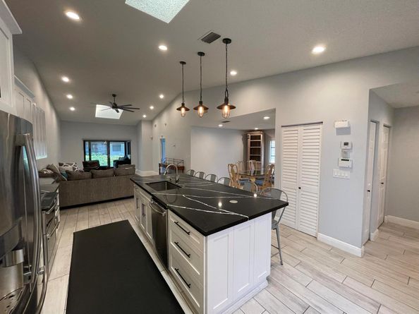 6157 Sunny Pointe Circle, Delray Beach FL 33484