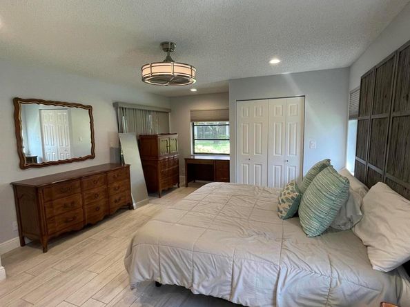 6157 Sunny Pointe Circle, Delray Beach FL 33484
