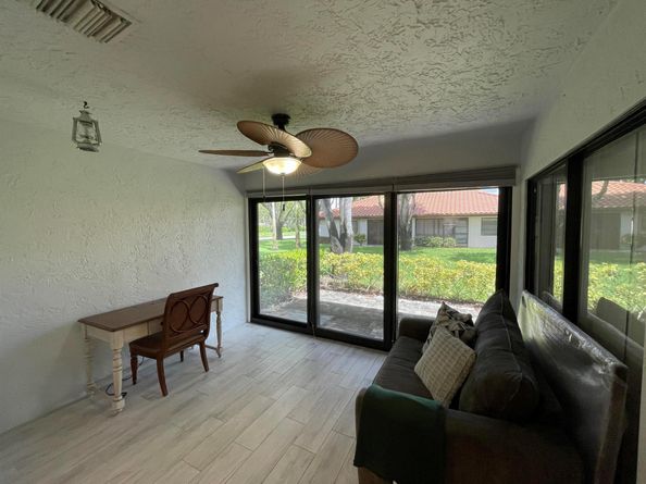 6157 Sunny Pointe Circle, Delray Beach FL 33484
