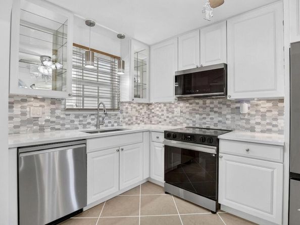 769 Jeffery Street 2203, Boca Raton FL 33487