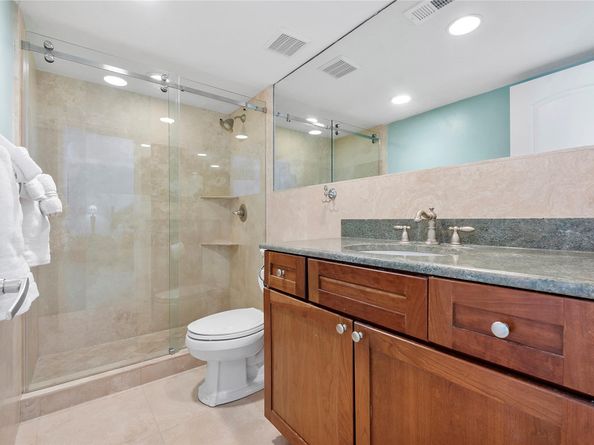 2080 E Hillsboro Blvd 407, Deerfield Beach FL 33441