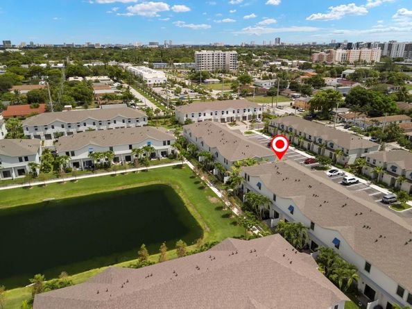 353 NW 8th Court, Pompano Beach FL 33060
