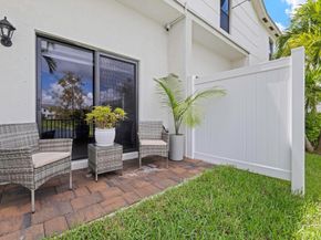 353 NW 8th Court, Pompano Beach FL 33060