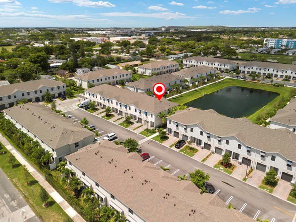 353 NW 8th Court, Pompano Beach FL 33060