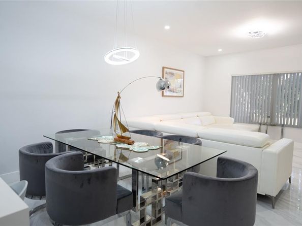 4723 SW 12th Pl, Deerfield Beach FL 33442