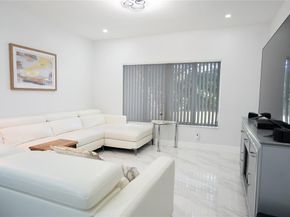 4723 SW 12th Pl, Deerfield Beach FL 33442