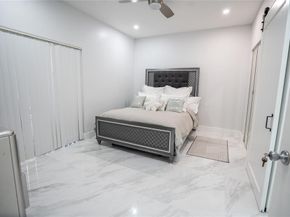 4723 SW 12th Pl, Deerfield Beach FL 33442