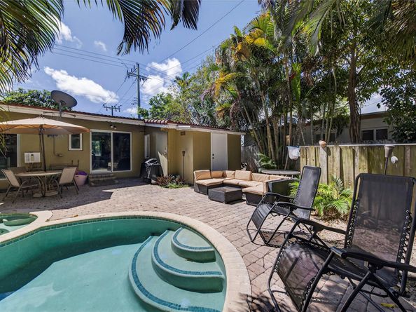 1515 NE 14th St, Fort Lauderdale FL 33304
