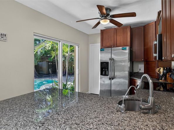 1515 NE 14th St, Fort Lauderdale FL 33304