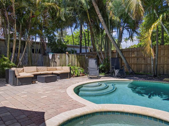 1515 NE 14th St, Fort Lauderdale FL 33304