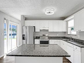 949 SE 10th Ct, Pompano Beach FL 33060