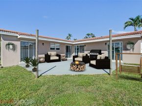 949 SE 10th Ct, Pompano Beach FL 33060