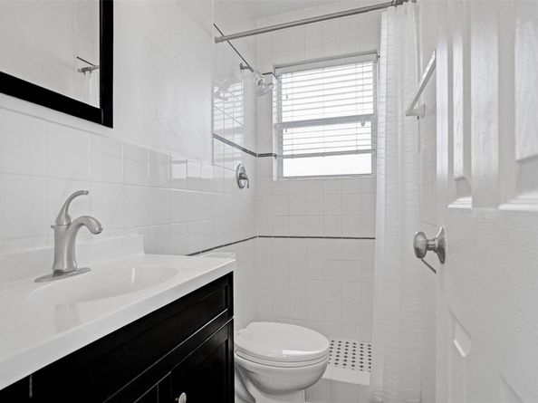 949 SE 10th Ct, Pompano Beach FL 33060