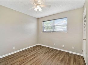 949 SE 10th Ct, Pompano Beach FL 33060
