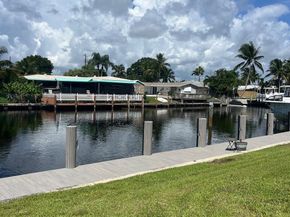 949 SE 10th Ct, Pompano Beach FL 33060