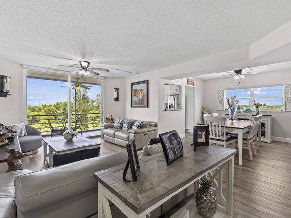 3465 Via Poinciana 606, Lake Worth FL 33467