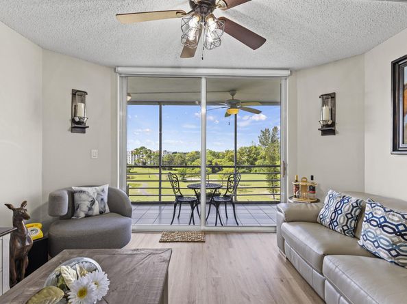 3465 Via Poinciana 606, Lake Worth FL 33467