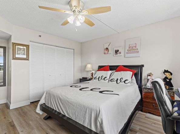 3465 Via Poinciana 606, Lake Worth FL 33467