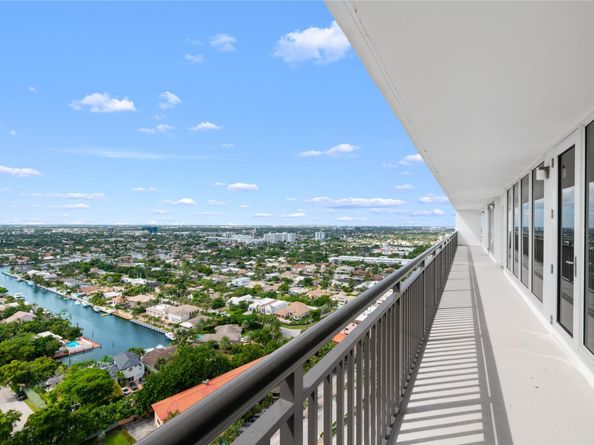 4280 Galt Ocean Dr 25C, Fort Lauderdale FL 33308