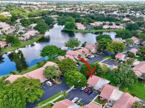 3032 Lake Shore Dr 3032, Deerfield Beach FL 33442