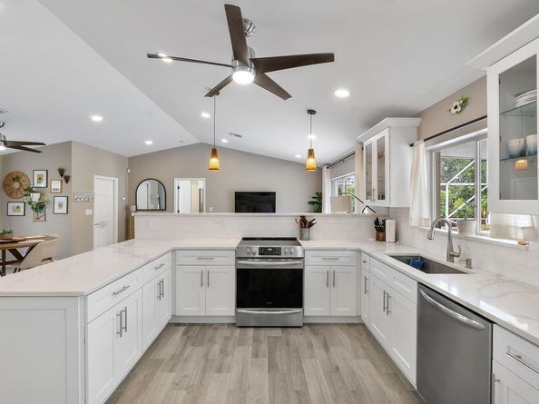 4061 NW 54th Ct, Coconut Creek FL 33073