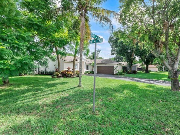 4061 NW 54th Ct, Coconut Creek FL 33073