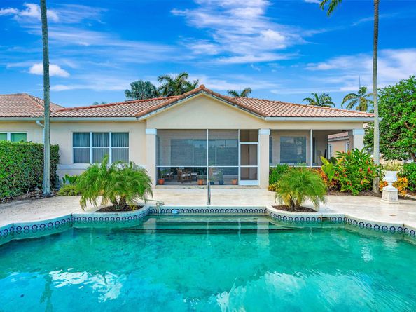106 Village Clubhouse Circle, Jupiter FL 33458
