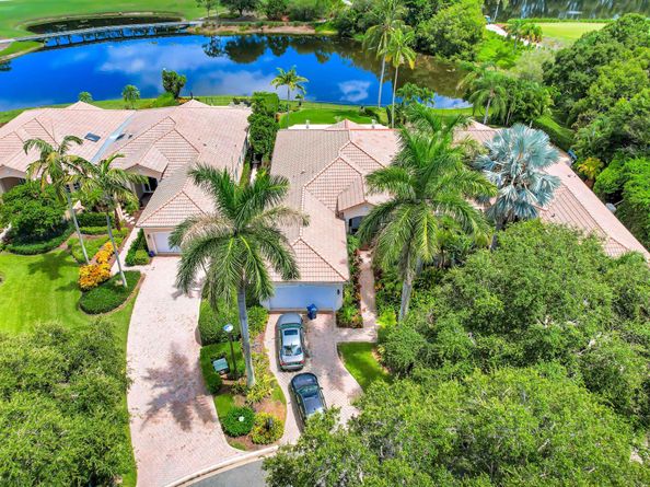 106 Village Clubhouse Circle, Jupiter FL 33458