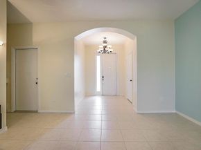 6135 Seminole Gardens Circle E, Riviera Beach FL 33418
