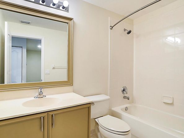 6135 Seminole Gardens Circle E, Riviera Beach FL 33418