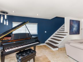 2524 NE 37th Dr, Fort Lauderdale FL 33308