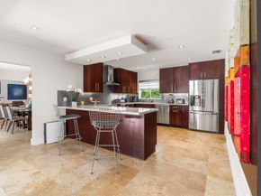 2524 NE 37th Dr, Fort Lauderdale FL 33308