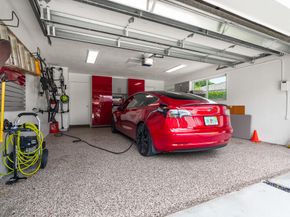 2524 NE 37th Dr, Fort Lauderdale FL 33308