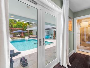 2524 NE 37th Dr, Fort Lauderdale FL 33308