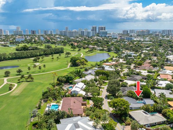 2524 NE 37th Dr, Fort Lauderdale FL 33308