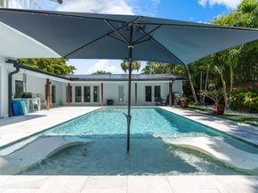 2524 NE 37th Dr, Fort Lauderdale FL 33308