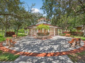 126 Sparrow Dr 10B, Royal Palm Beach FL 33411