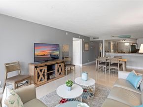 16 Royal Palm Way 302, Boca Raton FL 33432