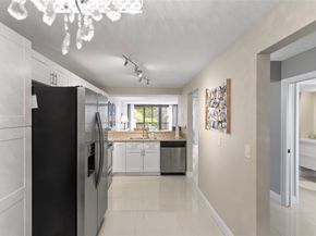 16 Royal Palm Way 302, Boca Raton FL 33432
