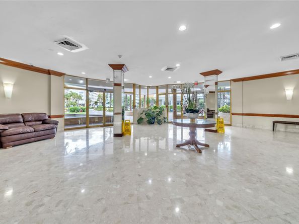 100 Golden Isles Dr 611, Hallandale Beach FL 33009