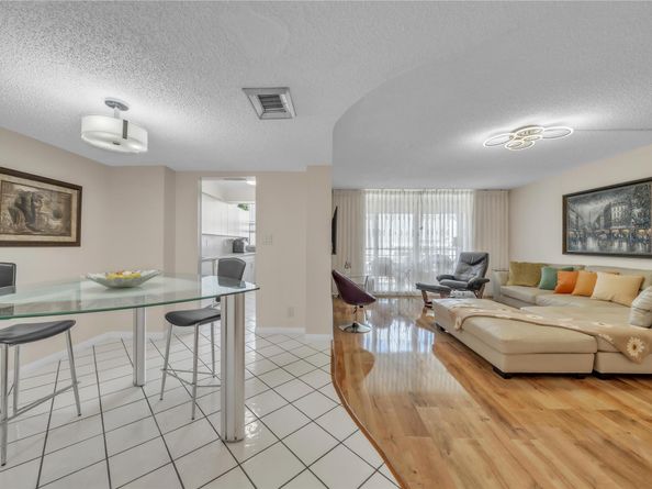 100 Golden Isles Dr 611, Hallandale Beach FL 33009