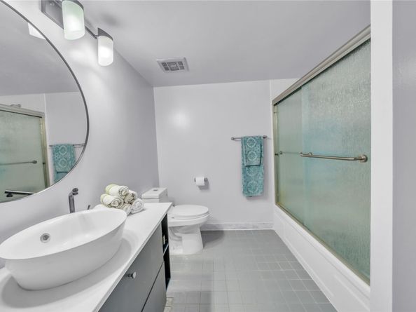 100 Golden Isles Dr 611, Hallandale Beach FL 33009